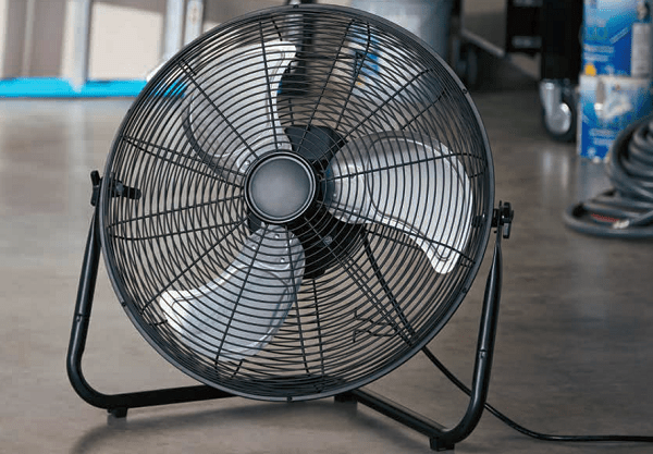 Mainstays 20 in Ventilador de piso de alta velocidad 5 aspas - Imagen 2