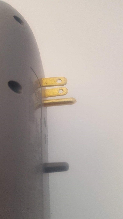 Salida de carga USB / CA con protección - Imagen 4