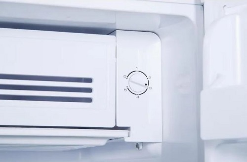 Mini refrigerador Blanco 2.7ft - Marca Artic Fresh - Imagen 4