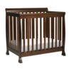 Cuna pequeña convertible 4 en 1 marca DaVinci Kalani,