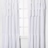 Par de cortinas blancas onduladas, Marca Pillowfort