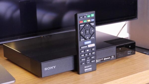 Reproductor Blu-ray/DVD en 4K marca Sony