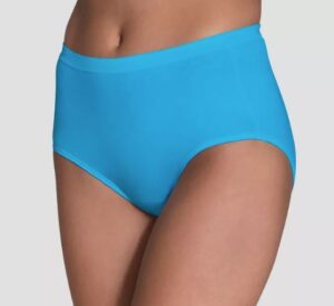Paquete de 6 calzones para dama talla 6/M marca Fruit of the loom