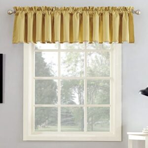 cortina de ventana color amarillo marca Sun Zero