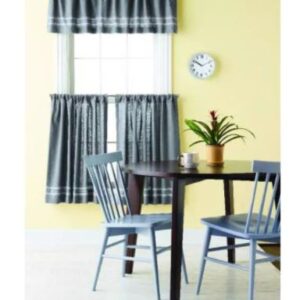 Alternative view of Cenefa de ventana de 15" x 54". Marca Threshold