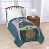 Manta para cama de 90x62" con diseño de "The Mandalorian" marca Disney