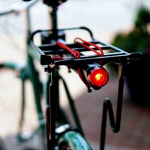 Alternative view of Rejilla para bicicleta con luz Capacidad para 45 Libras Marca Blackburn