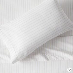 Alternative view of Par de fundas de almohada tamaño King marca Threshold