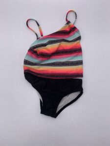 Conjunto de bikini a rayas para niñas marca art class