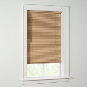 Alternative view of Persianas de vinilo para oscurecer la habitación 29inX64in marca Mainstays
