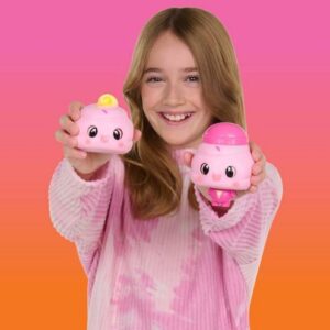 Alternative view of Muñeco interactivo coleccionable con accesorios marca Wow Wee