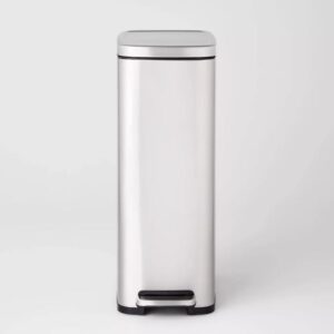 Bote de basura de 45 l de acero inoxidable con escalones delgados marca Brightroom