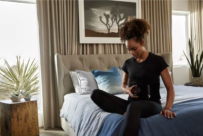 Masajeador de espalda color Negro marca Hyperice Venom - Imagen 5