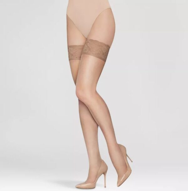 Medias hasta el muslo transparentes Hanes Premium para mujer, talla mediana.