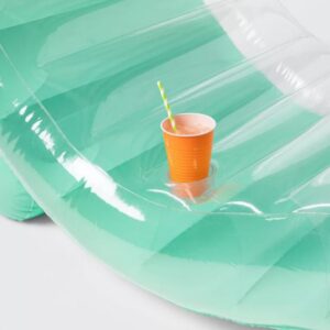 Alternative view of Infable para piscina color verde con portavasos marca Sun Squad