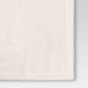 Alternative view of Cobija de Felpa con Borlas, Color Marfil marca Opalhouse