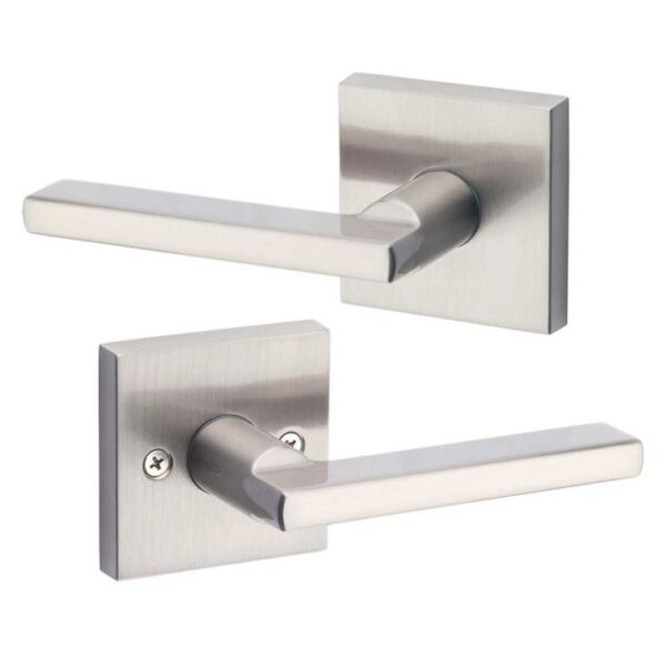 Par de Manijas de puerta para closet y pasillo, Niquel - Kwikset Halifax