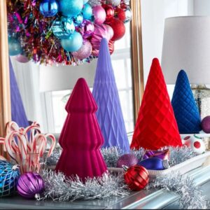 Set de 4 pinos navideños decorativos preiluminados - Members Mark