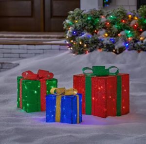 Decoracion navideña de 3 regalos preiluminados - Home Accents