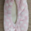 Pantufla de color rosa con puntos blanco talla M/L