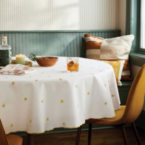 Alternative view of Mantel de mesa redondo con estrellas de 70"x70" - Threshold™