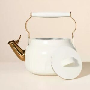 Tetera de 2 qts de acero inoxidable, color blanco - Marca Hearth & Hand