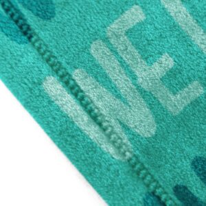 Alternative view of Manta de microfibra de 62x90" para niños con diseño de encanto -Disney