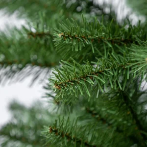 Alternative view of Árbol de navidad Pino Wesley de 6" verde con 368 ramas -Holiday Time