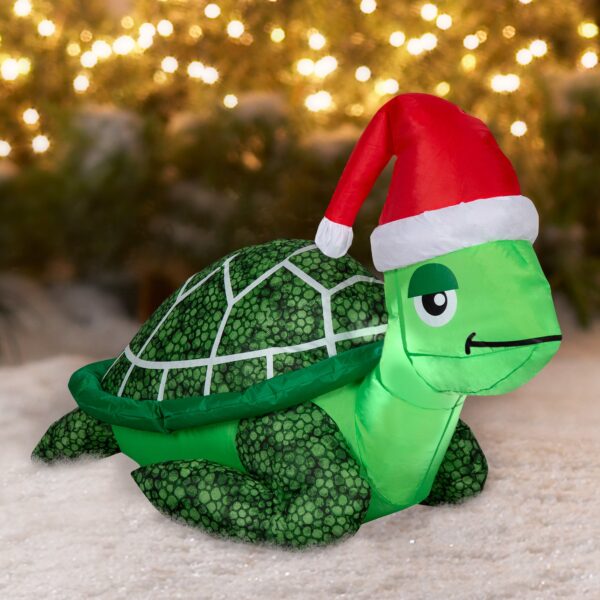 Inflable navideño de tortuga con gorro de santa de 3,2 pies preiluminado -Holiday Time