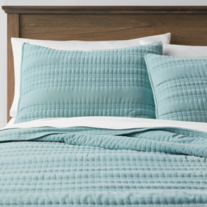 Alternative view of Funda de almohada de terciopelo Lofty de 20"x 26" - Threshold™