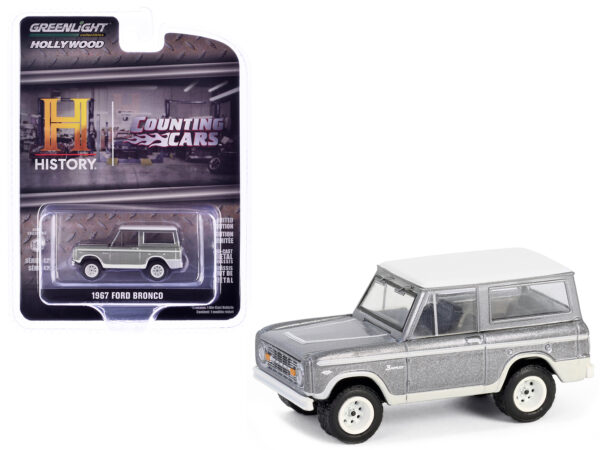 Carro de juguete a escala 1/64 Ford Bronco 1967 plateado metalizado - Greenlight