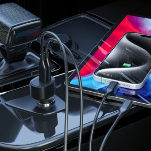 Alternative view of Cargador de celular para el carro con doble entrada USB-C - Onn