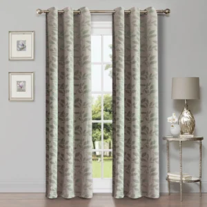 Par de paneles de cortina de 42x63 inch con diseño floral marca Superior