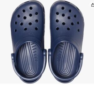 Crocs básicos color azul marino, talla 11 US de mujer - Marca Crocs