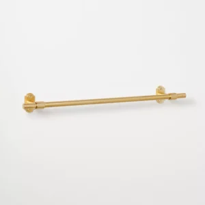 Toallero clásico 18" de metal dorado - Hearth & Hand