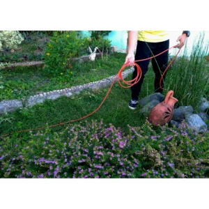 Alternative view of Cable de extensión de vinilo naranja para interior o exterior de100 pies -Hyper Tough