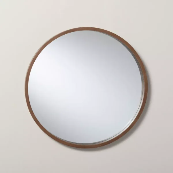 Espejo de pared redondo de 16" con marco de madera - Hearth & Hand™