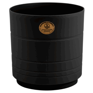 Maceta de plástico estilo Amalfi de 20.2 cm color negro