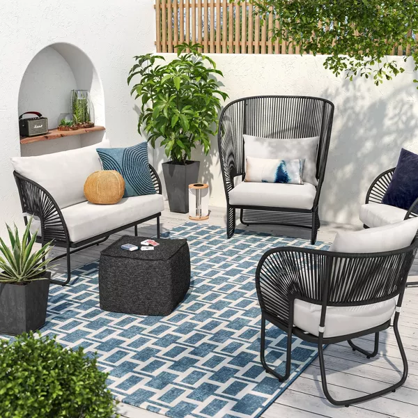 Silla de patio modelo Mackworth color negro marca Threshold - Imagen 5