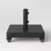 Base cuadrada de 25 kg con llantas para sombrillas marca Threshold