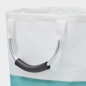 Alternative view of Cesto plegable estructurado para lavandería color azul - Brightroom