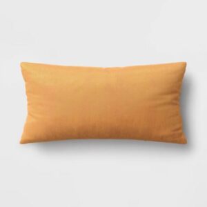 Paquete de 2 funda de cojín de 24x12 in para exteriores, color amarillo mostaza - Marca Threshold