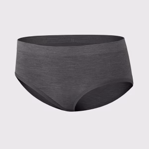 Alternative view of Paquete de 4 calzones para niñas talla 10-12 - Hanes