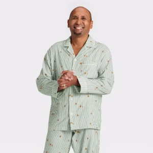 Alternative view of Conjunto de pijama de 2 piezas con estampado de rayas para hombre talla M — Wondershop