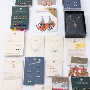Alternative view of Paquete De Joyeria y Bisuteria - 40pz Variadas