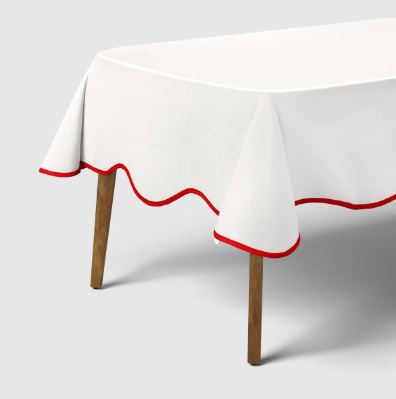 Mantel blanco con orillas rojas de 84" x 60" - Marca Threshold™