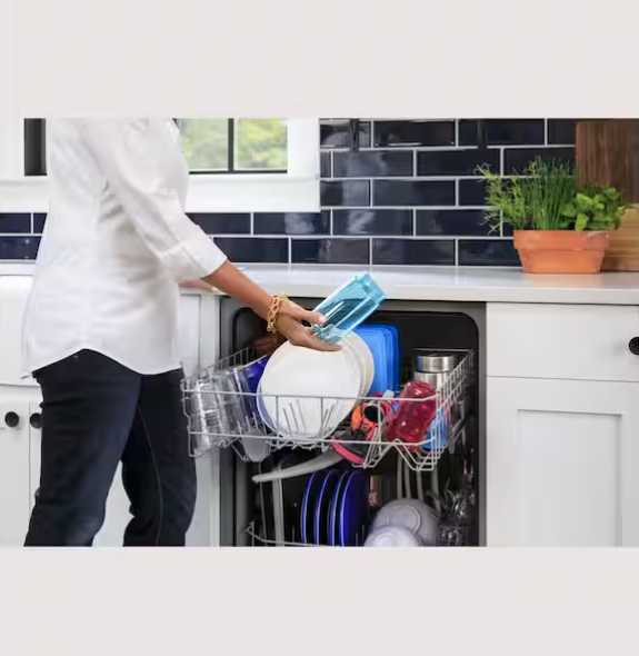 Lavavajillas empotrable de 61 cm marca GE - Imagen 4