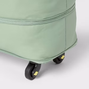 Alternative view of Bolsa plegable con ruedas color verde -Brightroom