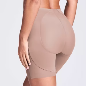 Alternative view of Calzón reductor de muslos y cintura alta para dama talla 1X, color champagne -ASSETS by SPANX