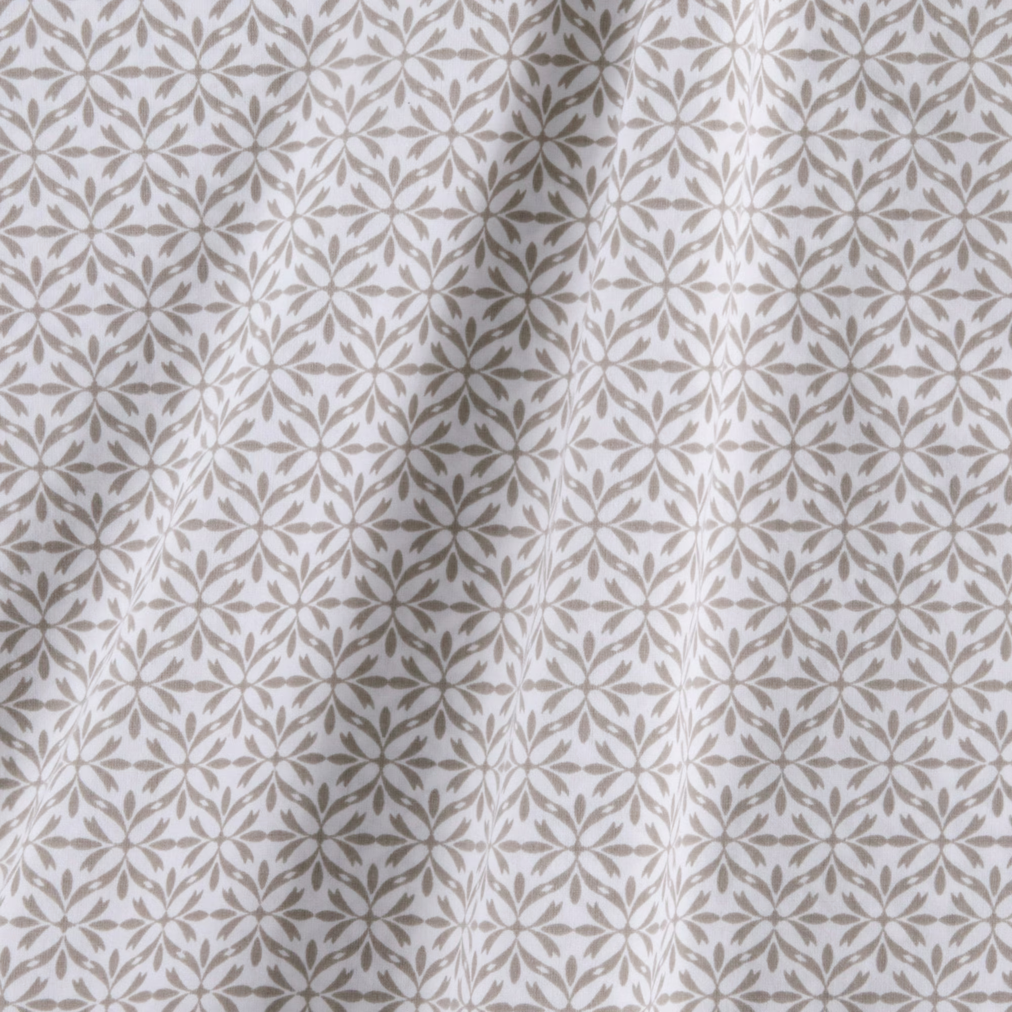 Juego de sábanas de 4 piezas tamaño Full con estampado de copos gris -Mainstays - Imagen 2
